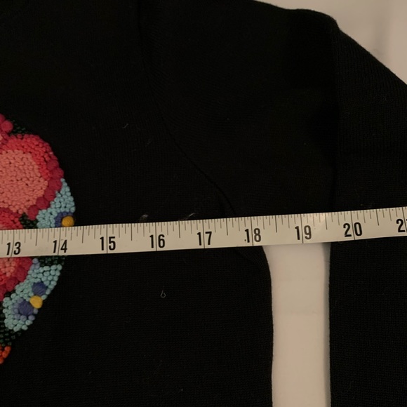Smitten by Michael Simon heart sweater….EUC! - Picture 7 of 7